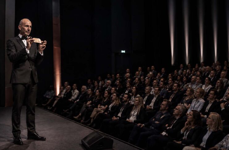 Cosa succede nel cervello del pubblico durante una convention aziendale Cosa succede nel cervello del pubblico durante una convention aziendale